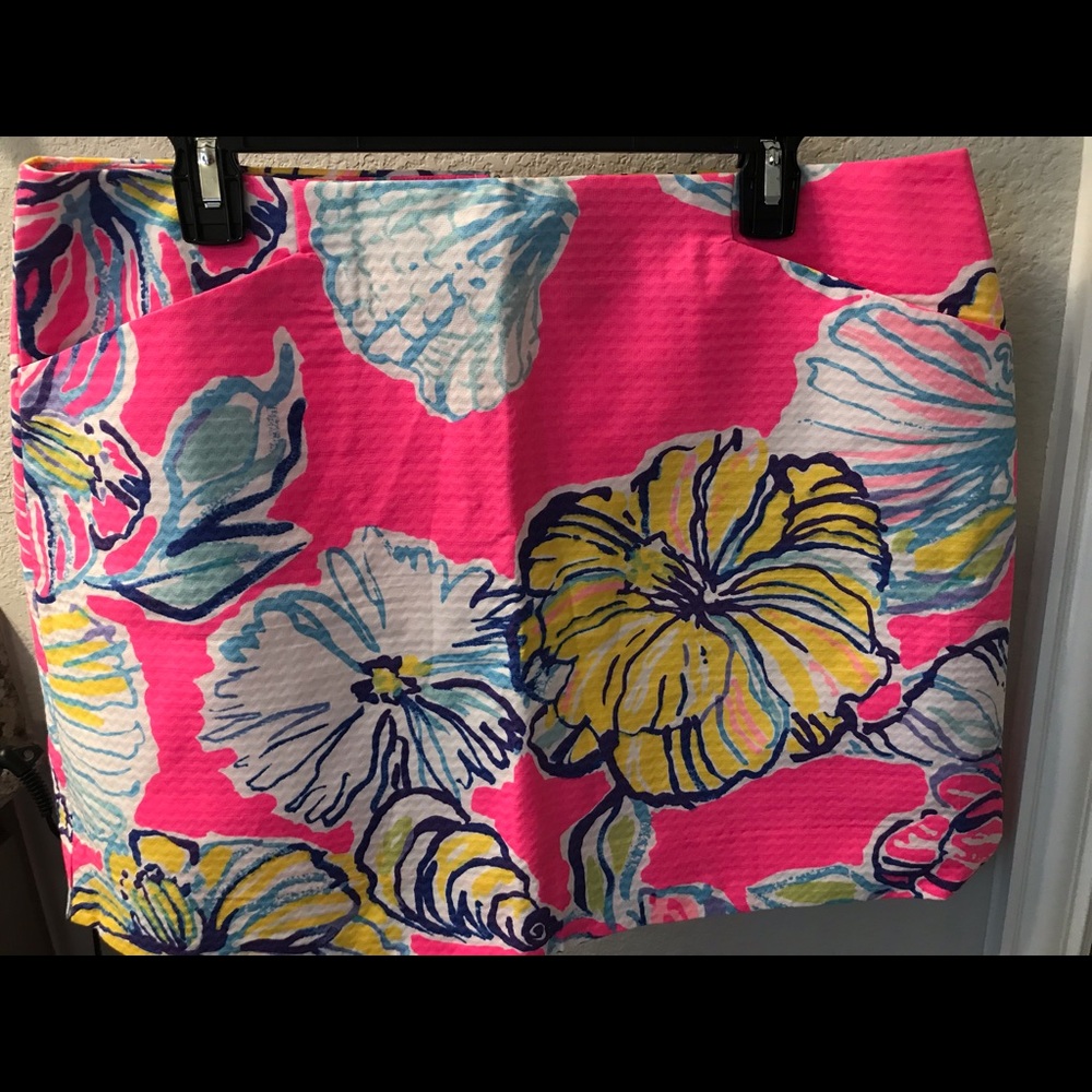 Lilly Pulitzer skort size 12